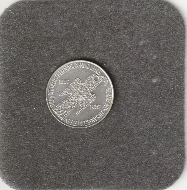 5 DM Silber 1952 D Germ. Museum Gotische Fibel