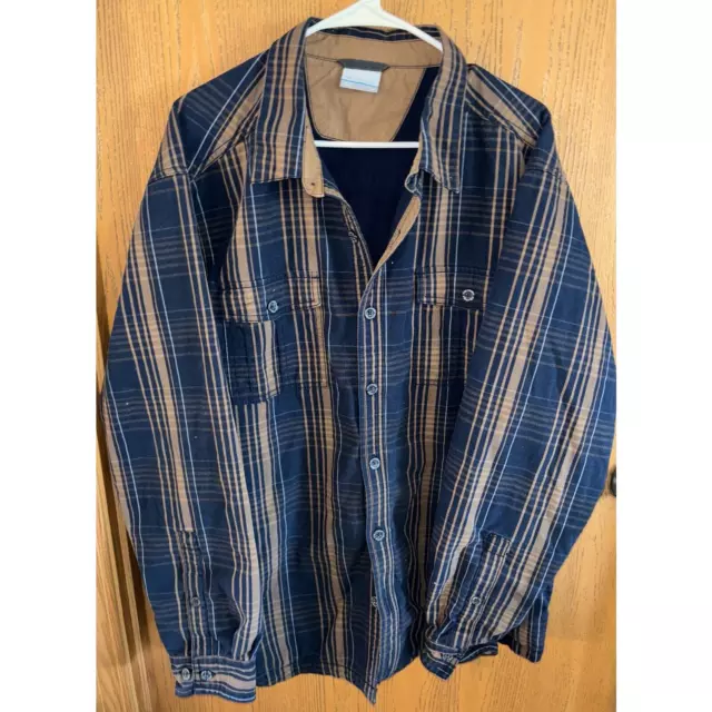 COLUMBIA MEN’S PLAID button-down fleece-lined shacket jacket (XL) $25. ...