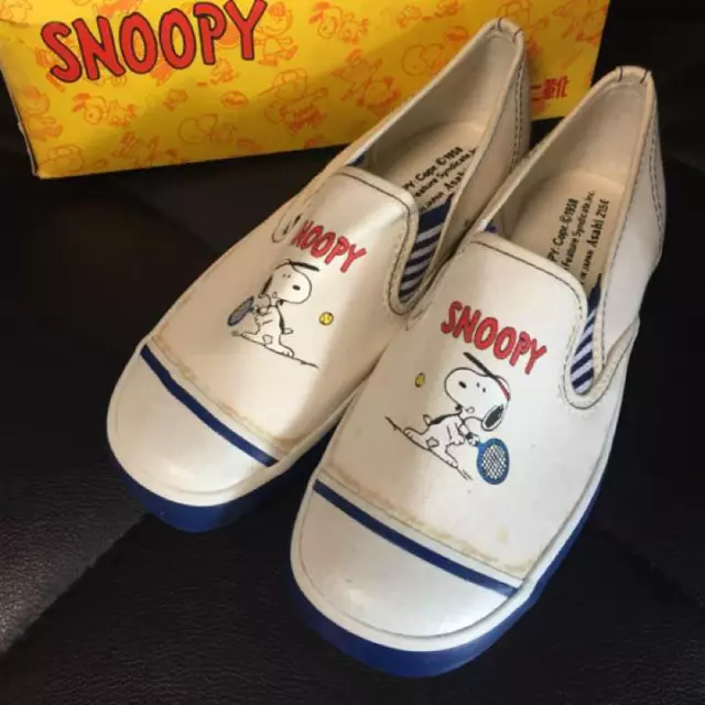 Snoopy slip-on deck shoes 21.5