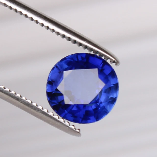 Saphir Naturel Bleu Bleuet 7.35 CT Rond Desseré Certifié Pierre Précieuse