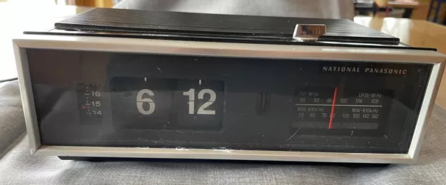 Panasonic RC-702B Klappzahlenradio, gebraucht und läuft, Knopf fehlt, Vintage