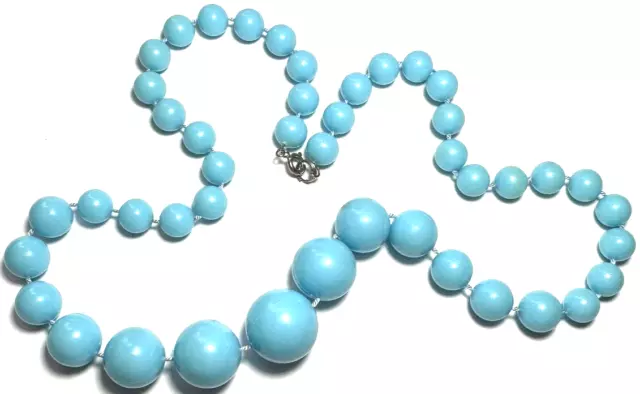 Vintage Jewelry Necklace Large Blue Graduated Bead Strand Round Sky Arctic 29