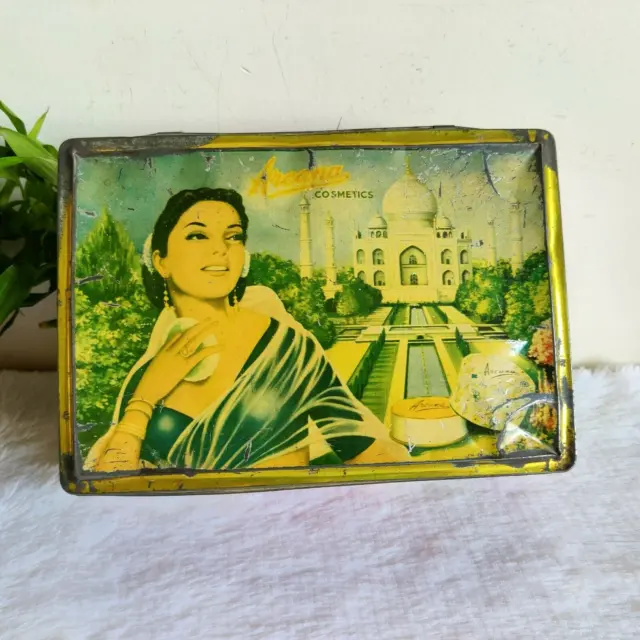 Vintage Taj Mahal India Lady Saree Graphics Arcana Cosmetics Adv Tin Box TB1192