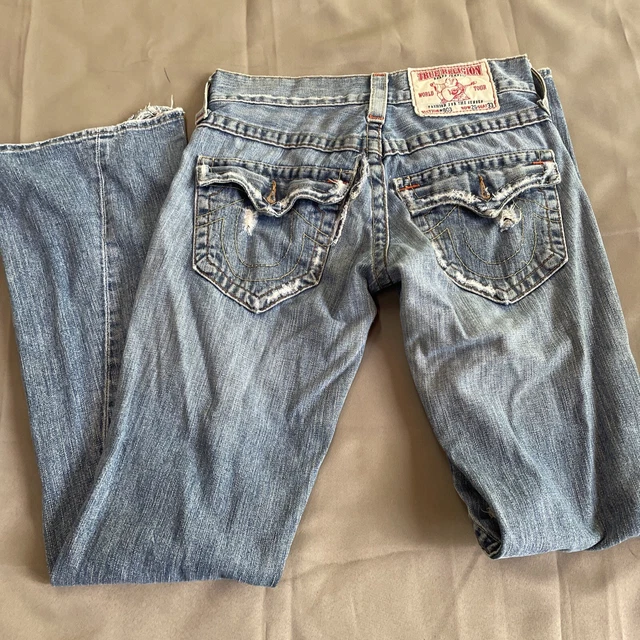 True Religion Brand Jeans World Tour Section 803 Distressed Womens’s Flared