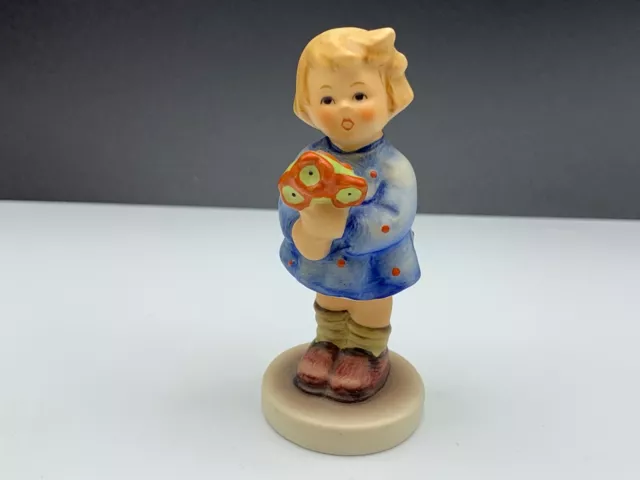 Hummel Figura 239/A Chica Con Ramo de Flores 9 Cm. 1 Wahl Excelente Estado
