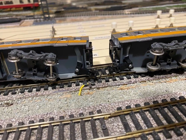 273301_5