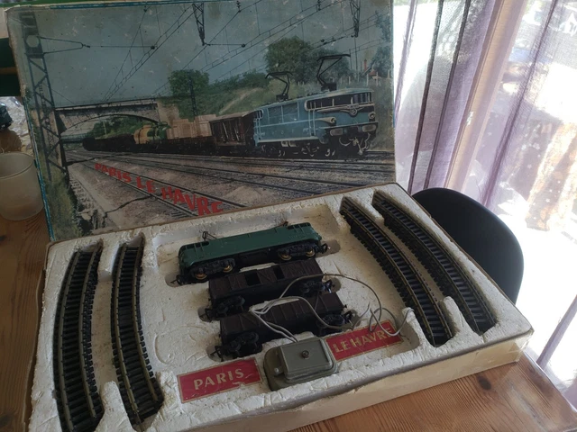 Lot De Train électrique HO – Locomotive Et Wagons – Occasion