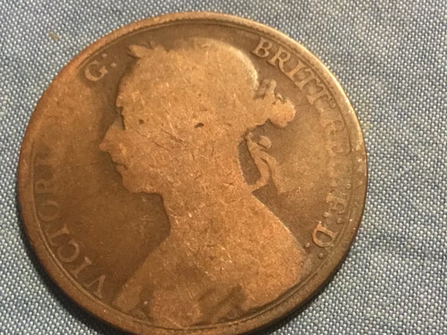1892 Queen Victoria Young Head 1d One British Penny Coin