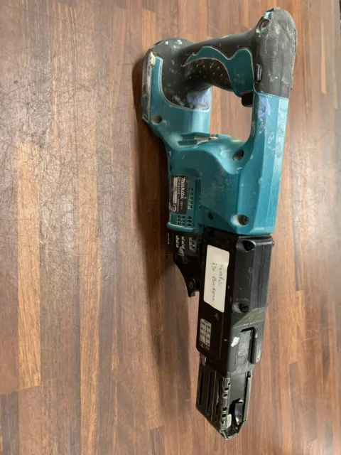 Makita Auto feed Screwdriver 18V