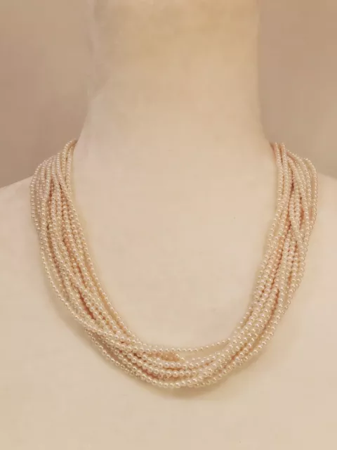 VINTAGE JEWELRY 1970s Miniature Round White Fx Pearl Bead Layer Collar Necklace 2