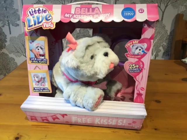 Little Live Pets - Bella My Kissing Puppy - Slight Packaging Damage