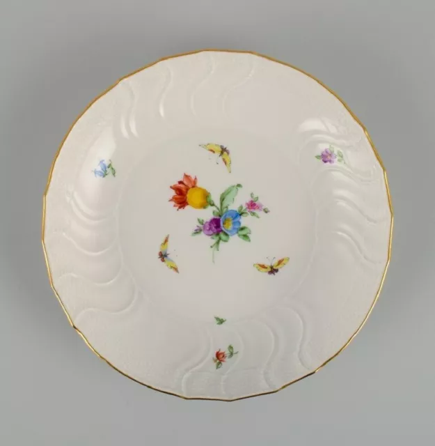 KPM (Königliche Porzellan Manufaktur), Germany. Bowl decorated with flowers.