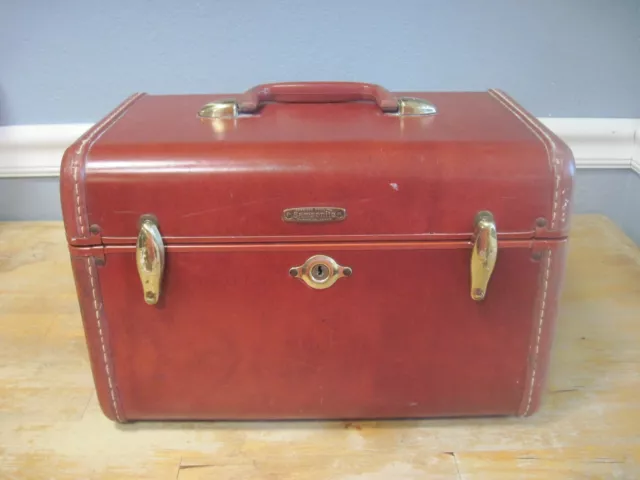 Vintage Samsonite Travel Train Case Shwayder Bros Style Suitcase  Tray  Key