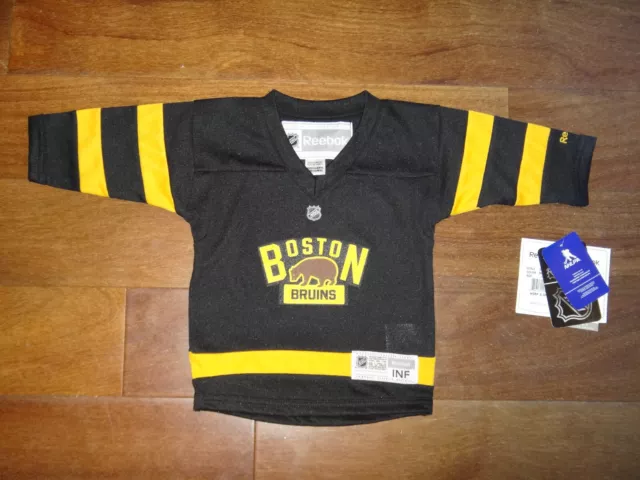 Patrice Bergeron Boston Bruins 2016 Winter Classic Reebok Stitched NHL  Jersey L