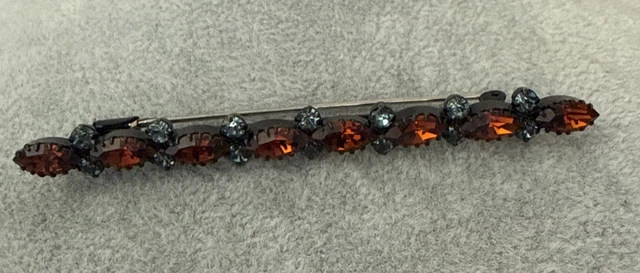 Broche Vintage / Barrette Fantaisie Effet Brillant Avec Contour Noir - Référence 521, Bon état