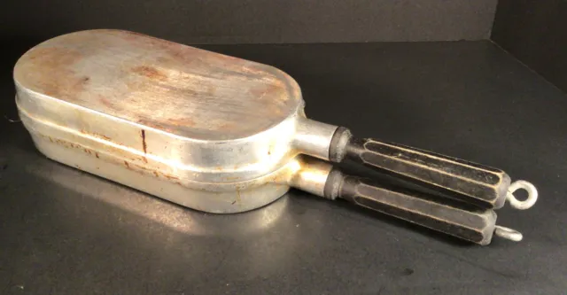 Vintage Miracle Maid Omelet Fish Pan Hinged/Folding Cast Aluminum Cookware