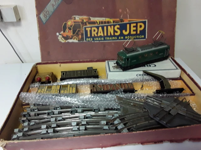 Coffret Train électrique JEP échelle 0 – 3 Voies + Accessoires – Vintage