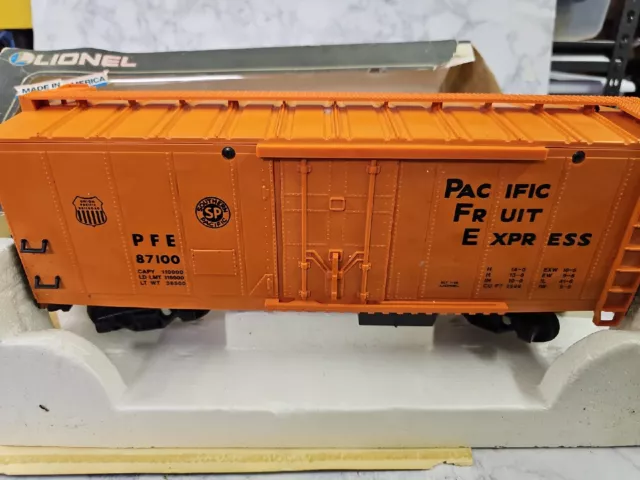 VTG 1988 LIONEL 8-87100 UNION PACIFIC REEFER Orange W Orig Box, SEE PICS!