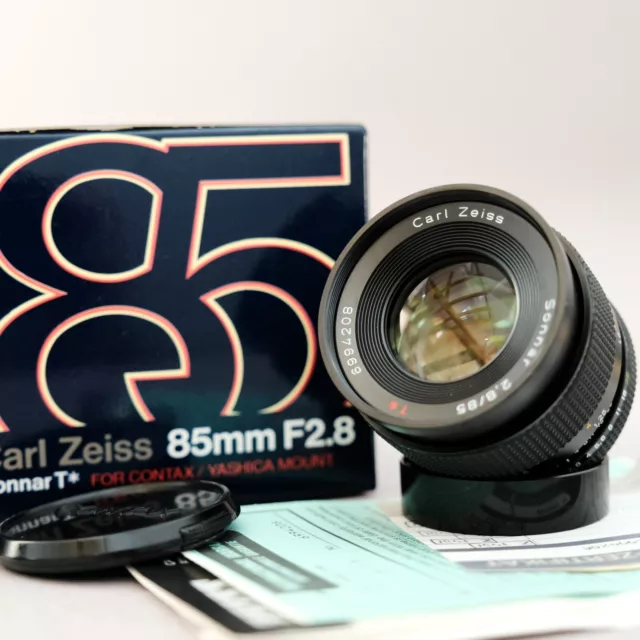 boxed CARL ZEISS SONNAR 85mm F/2.8 - Contax Yashica mount lens made in Japan