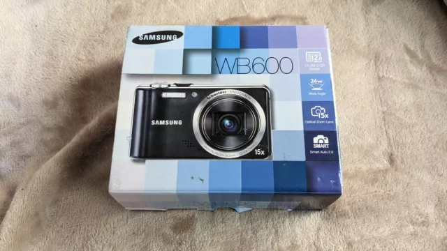 Samsung WB Series WB600 12.0MP Digital Camera 15X OPTICAL - Near Mint in Box