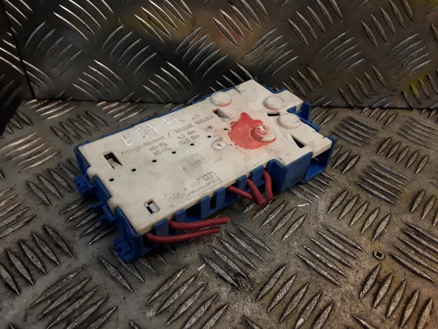 BMW TENSION RÉGULATEUR Positive Câble Fusible Boite pour 5 X5 Série E39