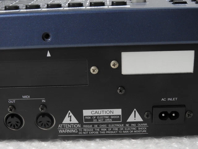 Yamaha SU700 séquenceur d'échantillonnage d'usine musicale excellent + mémoire de travail 34 Mo 15