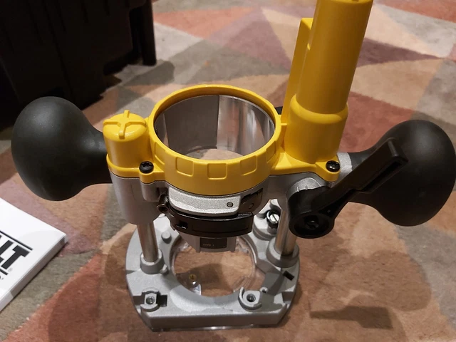 NUEVO CONJUNTO DE BASE DEWALT PLUNGE PARA EL ROUTER 18v y D26203 D26204 DCW604