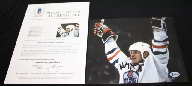 Wayne Gretzky signed 8 x 10, Edmonton Oilers, LA Kings, Rangers, Beckett BAS LOA