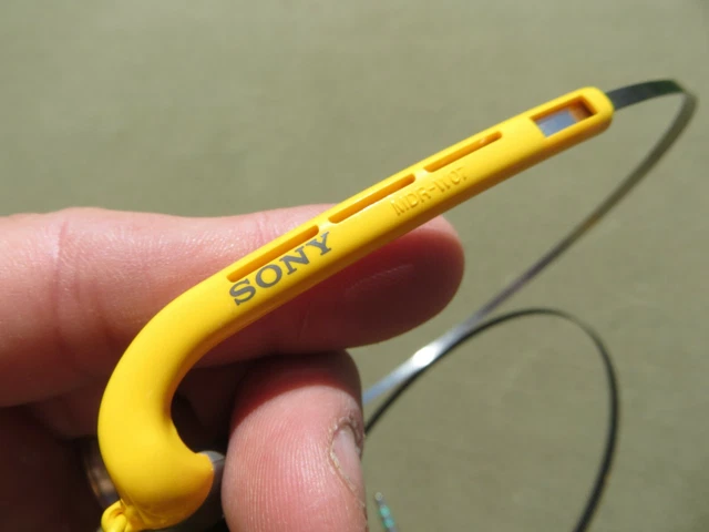 ヘッドホン SONY SPORTS MDR-W07 SONY SPORTS MDR-W07 （Sony Yellow Headphones | eBay）