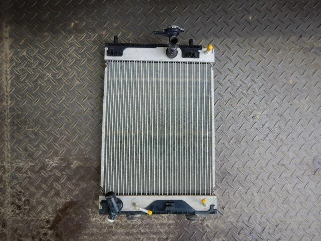 DAIHATSU Move 2013 DBA-LA100S Radiatore 16400B2320 [usato] [PA69766935]