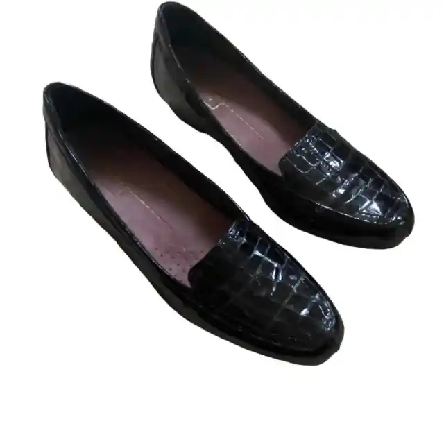 Clarks Everyday Timeless Black Patent Leather Loafers Size 8.5N