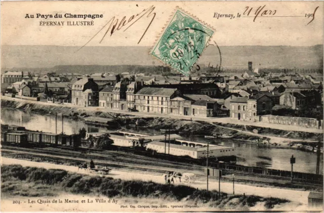 CPA ÉPERNAY Illustré - Les Quais de la Marne et La (742440)