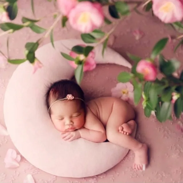 Souvenirs With Stars Accessories Newborn Photography Props Moon-shape Pillows