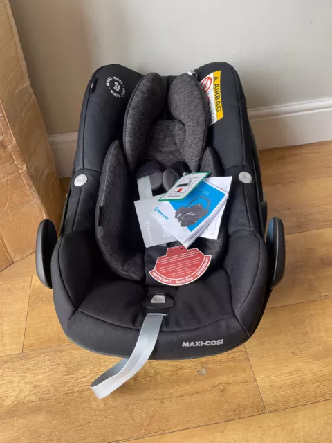 NEW RRP £209 - MAXI COSI i-SIZE CAR SEAT PEBBLE PRO BABY Black Group 0+ / 0-13kg