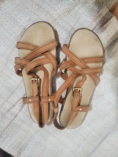 G.H Bass & Co. Sunjuns  Womens  Strappy  Sandals Size 5.5