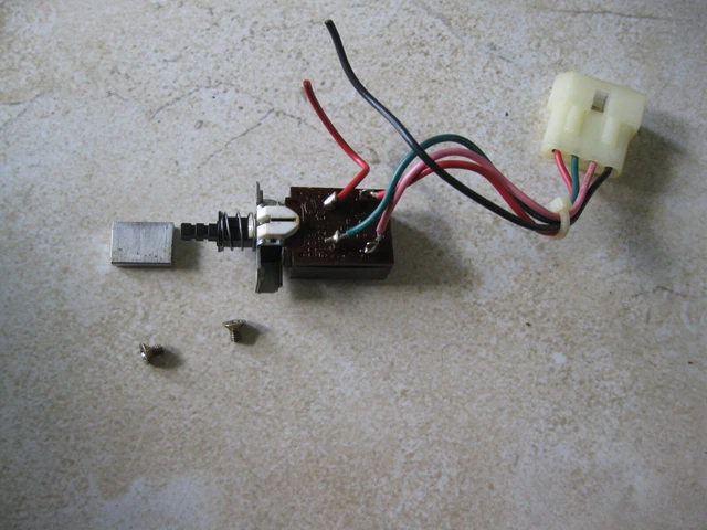 ICOM IC-735 ORIGINAL Power On/Off switch with button in Very Good shape ...