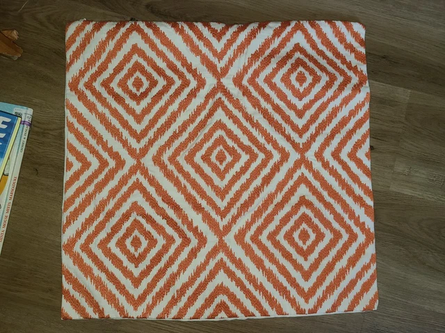 Funda de almohada de 20" Pottery Barn ""Diamantes bordados naranja