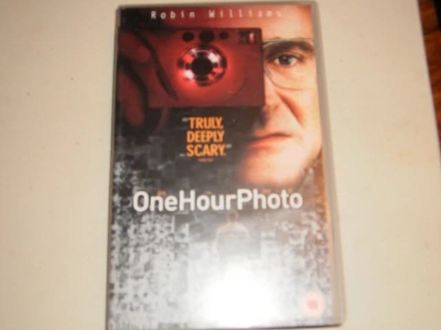 ONE HOUR PHOTO - Vhs Video [Used Very Good Condition] £1.50 - PicClick UK