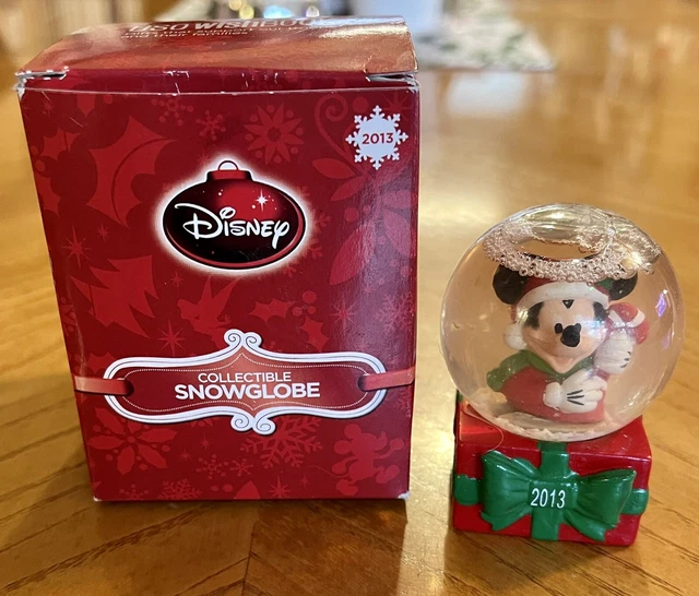 JC PENNY DISNEY Christmas 2013 Mickey Mouse Snow Globe Collectible