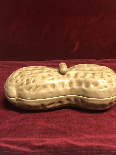Vtg Large Rare Ceramic Peanut Shaped Dish Lidded W/ Peanut On Top Nut/Candy Dish