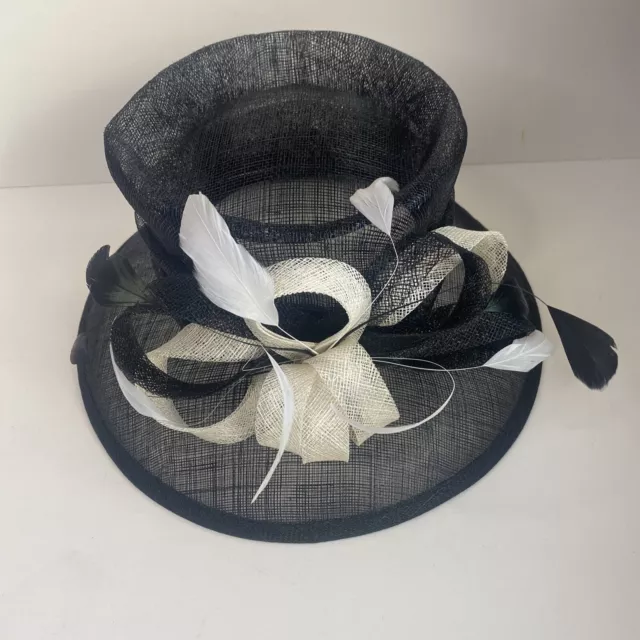 Formal Hat black / cream Floral With Feathers Ladies Occasion wedding / races