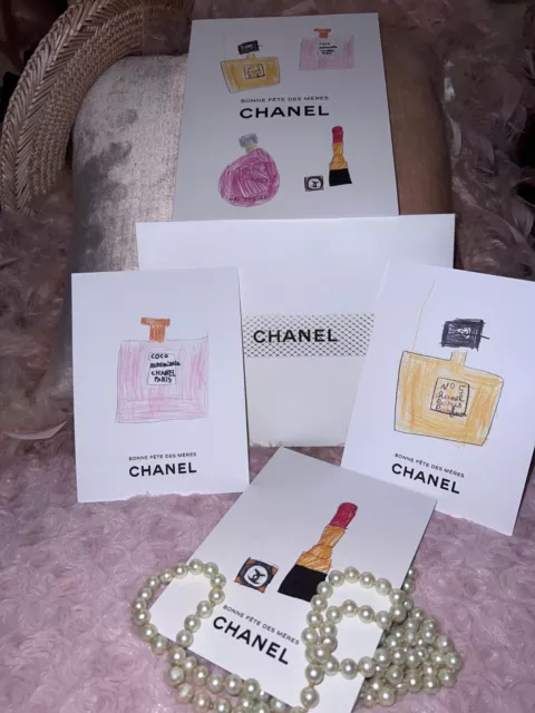 Cartes Chanel dans Enveloppes Chanel