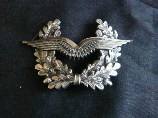 Insigne de casquette de l’armée de l’air allemande ref 3593