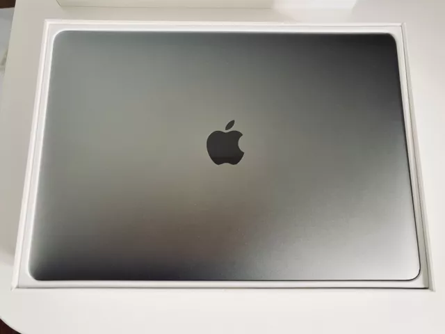MacBook Pro 13-inch 16GB RAM 512GB Hard Disk -  COME NUOVO