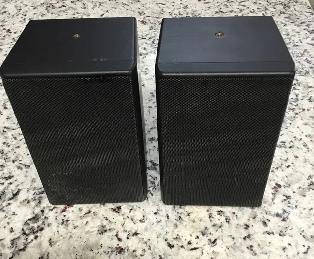 INSIGNIA 2WAY INDOOR/OUTDOOR Speakers (Pair) Black Model NS OS112