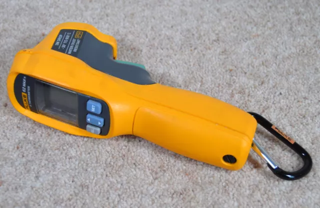 Fluke 62 Max Plus IP54 Infrared Non Contact Dual Laser Yellow Grey Thermometer