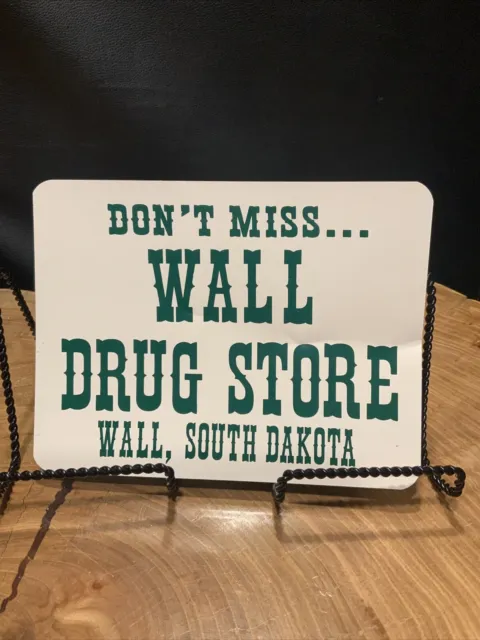 Vintage 1970’s Dont Miss Wall Drug WALL SOUTH DAKOTA Sign (plastic) #000