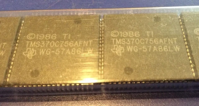 18 Texas Instrumental © 1986 Ti Tms370C756Afnt  Wg-57A86Lw Semi Conductor Chip
