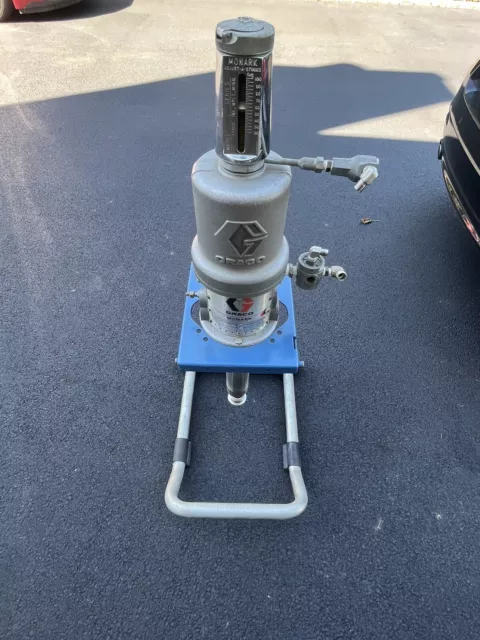 Graco  Monark Air-Powered Pump 205-997