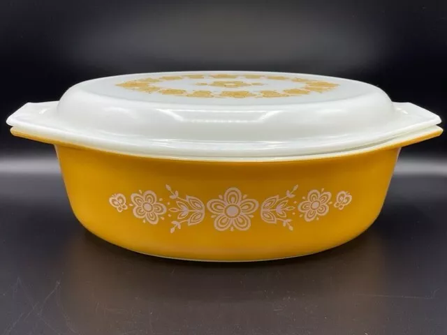 Vintage Pyrex Butterfly Gold Casserole Dish 045 with Lid 2.5 Quart 12.5" Long